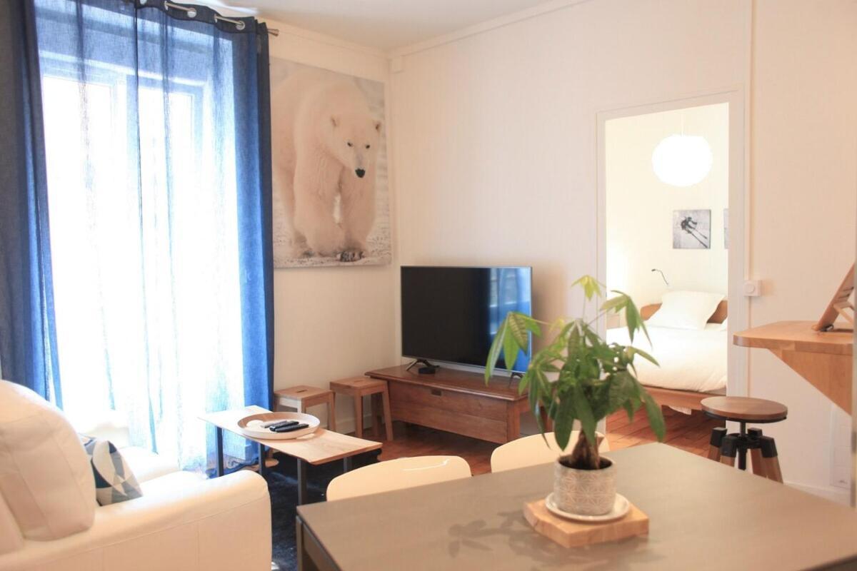 Hotegam Agency, 70 Rue Thiers Championnet, Close Sncf, New & Design, 2 Bedrooms, 1 Office Grenoble Room photo